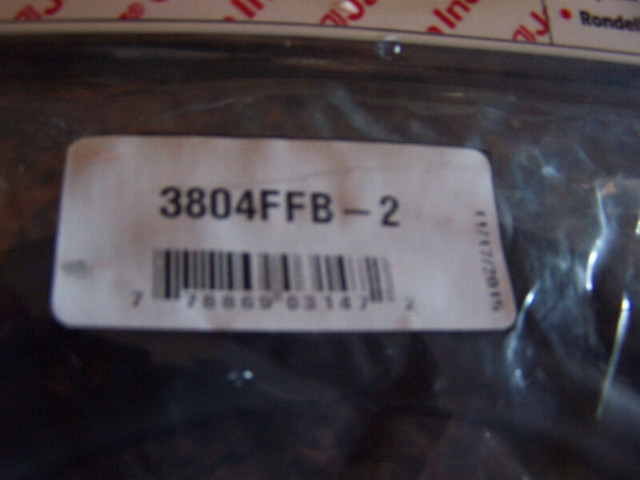 2 New Rubber 4 feet washing machine hoses sealed in the package dans Laveuses et sécheuses  à Hamilton - Image 3