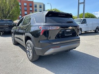 Chevrolet Equinox LT Prices do not include additional fees and costs of closing, including governmen... (image 2)