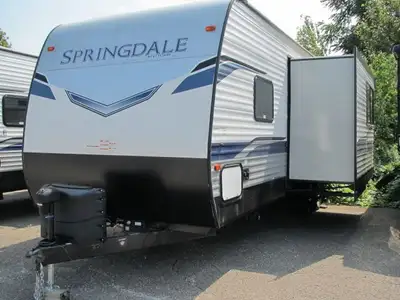 BRAND NEW MODEL ON SALE AT USED PRICING-THIS KEYSTONE SPRINGDALE 251BH IS A VERY WELL THOUGHT OUT LA...