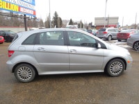 OPTIONS INCLUDE HEATED/POWER LEATHER/CLOTH SEATS, PANORAMIC SUNROOF, POWER WINDOWS/LOCKS/MIRRORS, AI... (image 1)