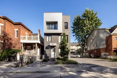 Welcome to 412 Lisgar Located on the corner of Kent and Lisgar in the heart of the Somerset neighbou...