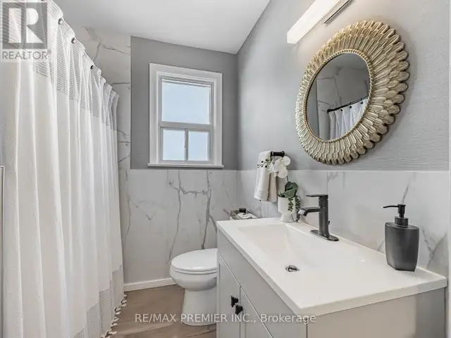 1368 TANSLEY DRIVE Oakville (WO West), Ontario in Houses for Sale in Oakville / Halton Region - Image 8