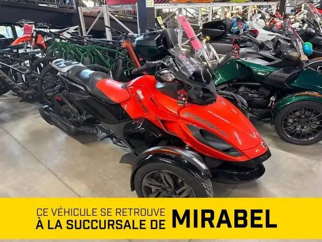 2016 Can-Am Spyder RS-S (SE5) in Sport Touring in West Island - Image 2