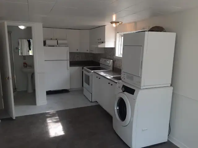 3 ½ sur 2 étages – Touraine | Two-Level 1-Bedroom in Long Term Rentals in Gatineau - Image 2