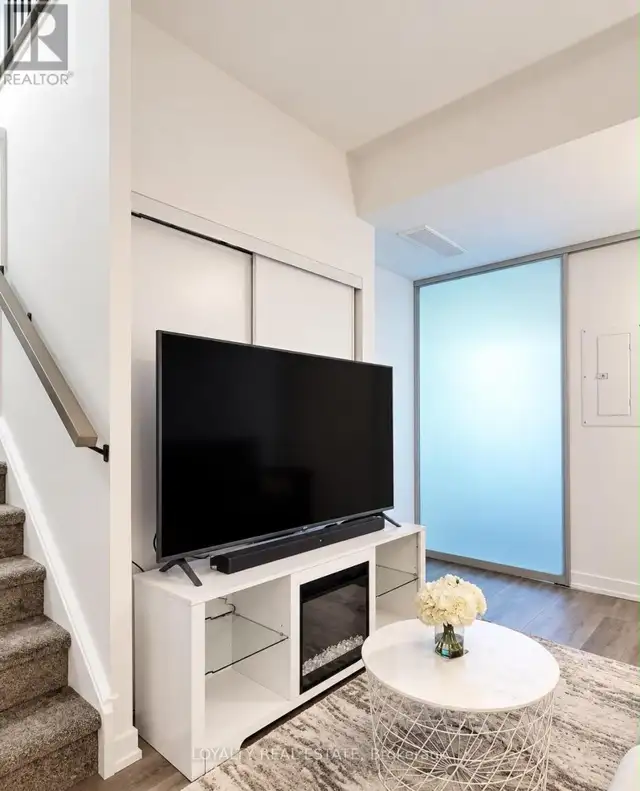 28 - 861 SHEPPARD AVENUE W Toronto (Clanton Park), Ontario in Long Term Rentals in City of Toronto - Image 8