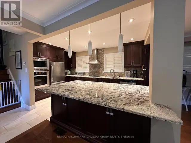 290 GRETEL DRIVE Richmond Hill (Mill Pond), Ontario in Long Term Rentals in Markham / York Region - Image 3