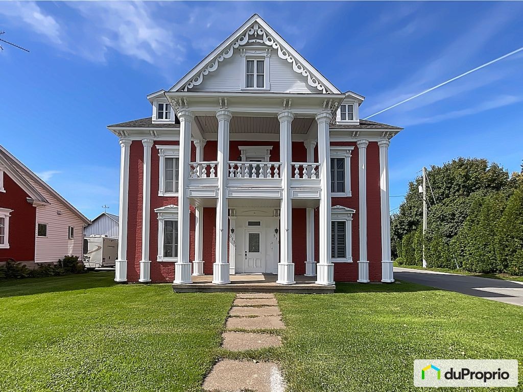 $459,000 - Quadruplex for sale in Yamachiche — photo 1