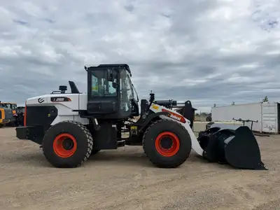 The Bobcat L255 is a new 172 horsepower diesel wheel loader designed for robust construction applica...