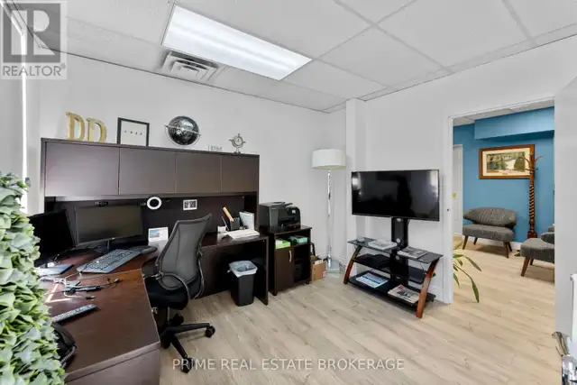 580 WATERLOO STREET London East (East F), Ontario in Commercial & Office Space for Sale in London - Image 19
