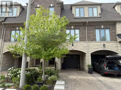 12 DRYDEN WAY Toronto (Willowridge-Martingrove-Richview), Ontari