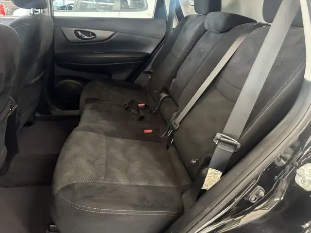 2016 Nissan Rogue FWD 4dr SV in Cars & Trucks in Longueuil / South Shore - Image 15