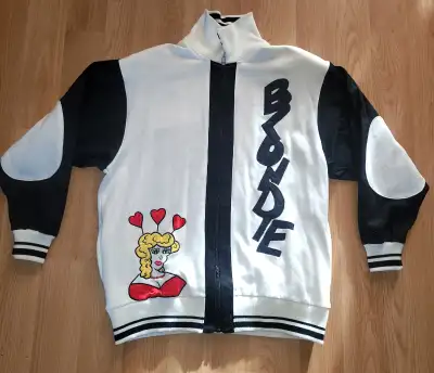 Very Rare 1998 Cartoon strip comic Blondie graphic embrodiered coat. Spanner imports Hong Kong. One...