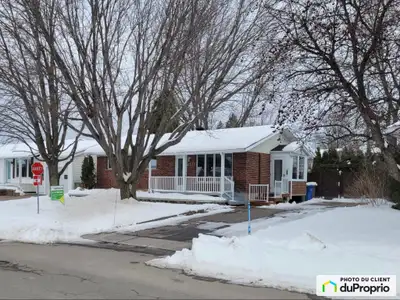 Magnifique résidence unifamiliale très bien entretenue et décorée au goût du jour dans un quartier p...