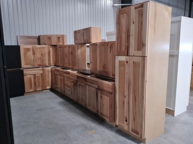Kitchen Cabinet Sets - Home Reno Auction - Ends May 14th dans Armoires et revêtements de comptoir  à Trenton
