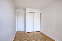 Akelius two bedroom apartment for rent. Located near Du Fort in the Downtown - Guy Concordia neighbo... (image 4)