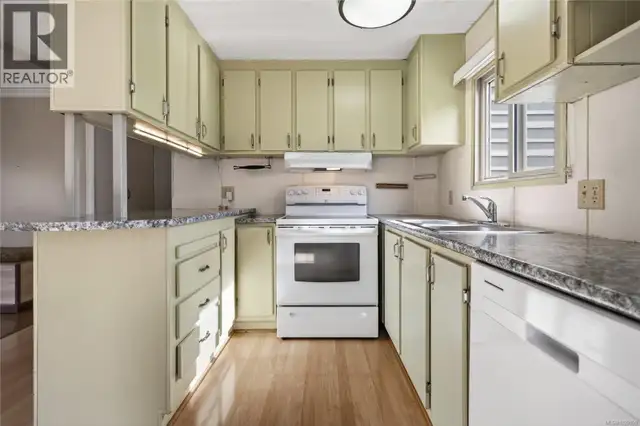 2619 Ulverston Ave Cumberland, British Columbia in Houses for Sale in Comox / Courtenay / Cumberland - Image 14