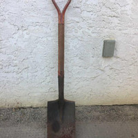 Wood handle Shovel