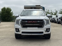 AMVIC Licensed Dealer * Heated 2nd Row Seats & Steering Wheel * HD Surround Vision * Panoramic Sunro... (image 2)