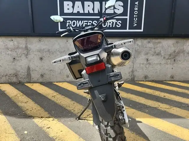 2025 Suzuki DR-Z 4S in Street, Cruisers & Choppers in Calgary - Image 18