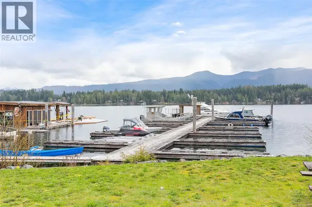 10415 Marina Vista Dr Port Alberni, British Columbia in Land for Sale in Port Alberni - Image 2