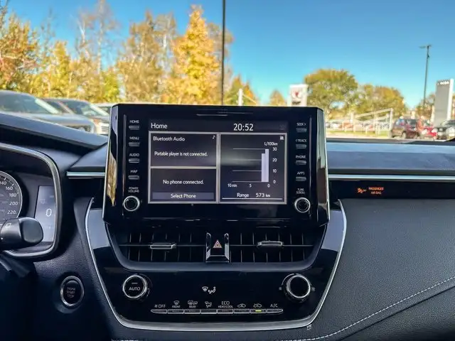 2022 Toyota Corolla Hatchback | Apple Car Play | Android Auto in Cars & Trucks in Ottawa - Image 19