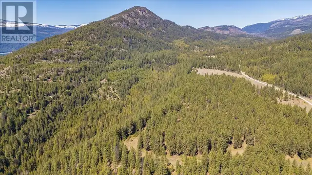 7465 Broadwater Road Castlegar, British Columbia in Houses for Sale in Nelson - Image 17