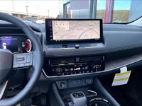 Heads Up Display,hands Free Power Liftgate,navigation,quilted Leather Seats,bose Premium 10 Speaker... (image 5)