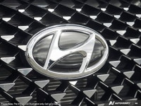 This Hyundai Venue has a trusty Regular Unleaded I-4 1.6 L/98 engine powering this Variable transmis... (image 6)