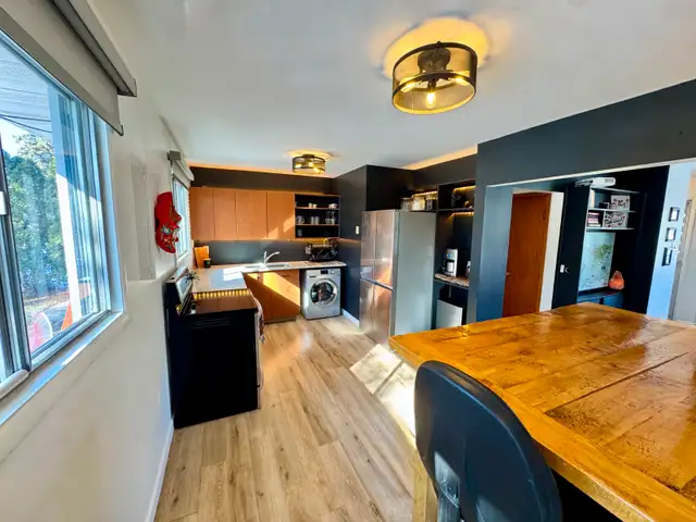 Great Starter Home, 3 Bed, Updated Bathroom, Must See in Houses for Sale in Saskatoon - Image 3