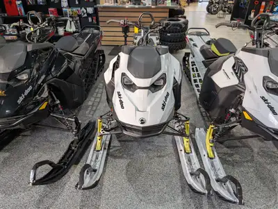 Engine Type: Details: Two-Stroke, Erave™ Displacement: 849 cc Front Suspension: Ras 3 Rear Suspensio...