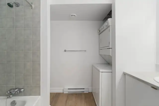 TWO BEDROOM APARTMENT AVAILABLE IN THE HEART OF DARTMOUTH in Long Term Rentals in Dartmouth - Image 10