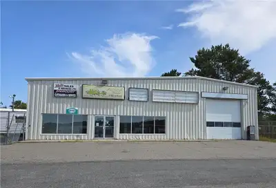 Premium Espanola commercial building of approximately 5500 square feet, in addition to some out-buil...