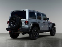 Thanks for viewing our House Of Cars Deerfoot inventory! Licensed Amvic Dealer! House of Cars Deerfo... (image 6)