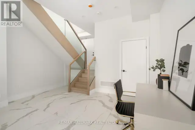 167 SAMMON AVENUE Toronto (Danforth Village-East York), Ontario in Houses for Sale in City of Toronto - Image 36