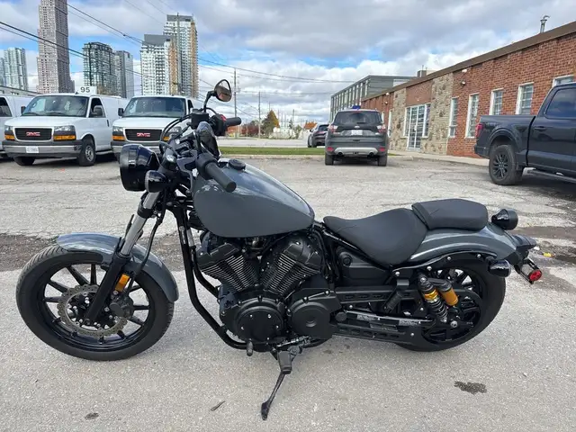 2022 Yamaha Bolt ~ YAMAHA BOLT ~ R-SPEC ~ LOW KMS ~ COOL BIKE ~ in Street, Cruisers & Choppers in City of Toronto - Image 3