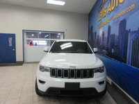 JEEP GRAND CHEROKEE 2021 LAREDO ÉDITION 4X4 / GPS NAVIGATION / MAGS SUR PNEUS HOMOLOGUÉ / CAMÉRA DE... (image 3)