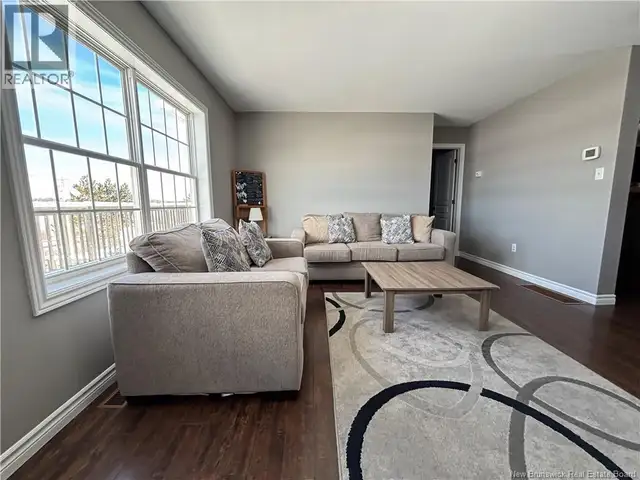 4506 Hwy 102 Upper Kingsclear, New Brunswick in Houses for Sale in Fredericton - Image 5