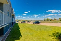 Amenities: Quiet Building • Great Location • Park Views Suite & Building: Bachelor, one-bedroom, two... (image 7)
