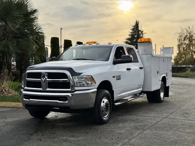 2013 Ram 3500 4X4 Service Truck in Heavy Trucks in Delta/Surrey/Langley - Image 5