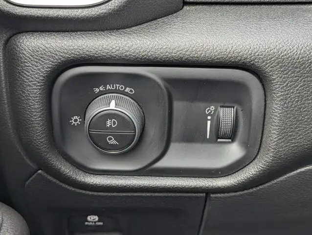 2026 Ram 1500 Express in Cars & Trucks in Edmonton - Image 25