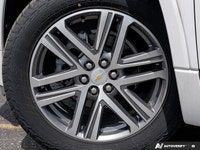 Command the road and accommodate the entire family in the stunning 2023 Chevrolet Traverse High Coun... (image 5)