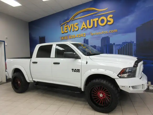 RAM 1500 CLASSIC 2023 V6 3.6L 4X4 CREW-CAB BOITE 5'7 in Cars & Trucks in Lévis - Image 3