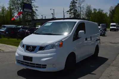 2017 Nissan NV200 152,597 KM now Only $14,490(Was $15,950) or $163 Bi-Weekly(O.A.C.). Bi-weekly paym...