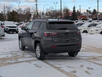 Look at this 2018 Jeep Compass Sport. Its Automatic transmission and Regular Unleaded I-4 2.4 L/144... (image 3)