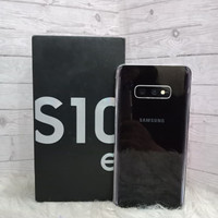 STORE SALE !! Samsung S10E 128GB - Unlocked -  1 year Warranty