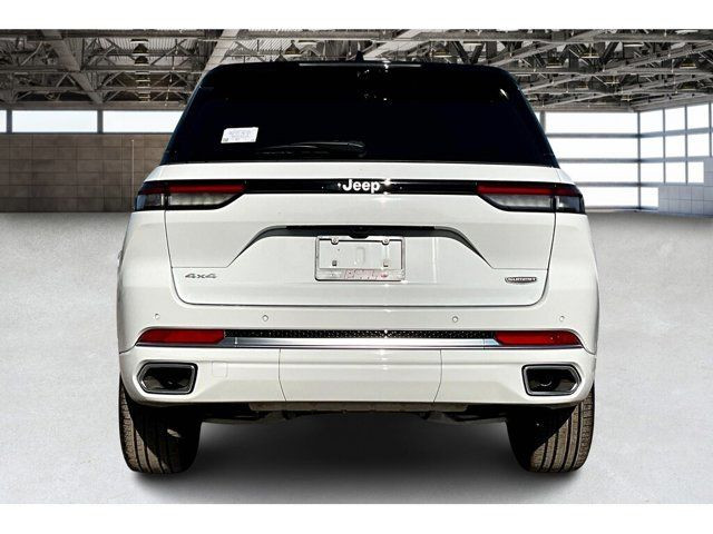 2025 Jeep Grand Cherokee Summit in Cars & Trucks in Mississauga / Peel Region - Image 4