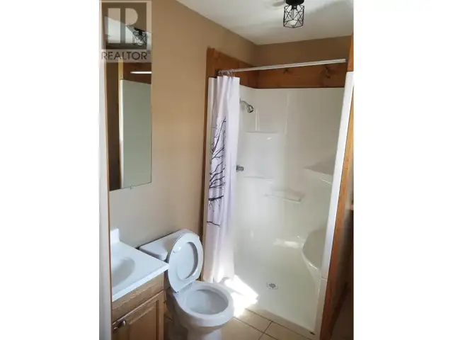 806 4TH AVENUE McBride, British Columbia in Houses for Sale in Quesnel - Image 13