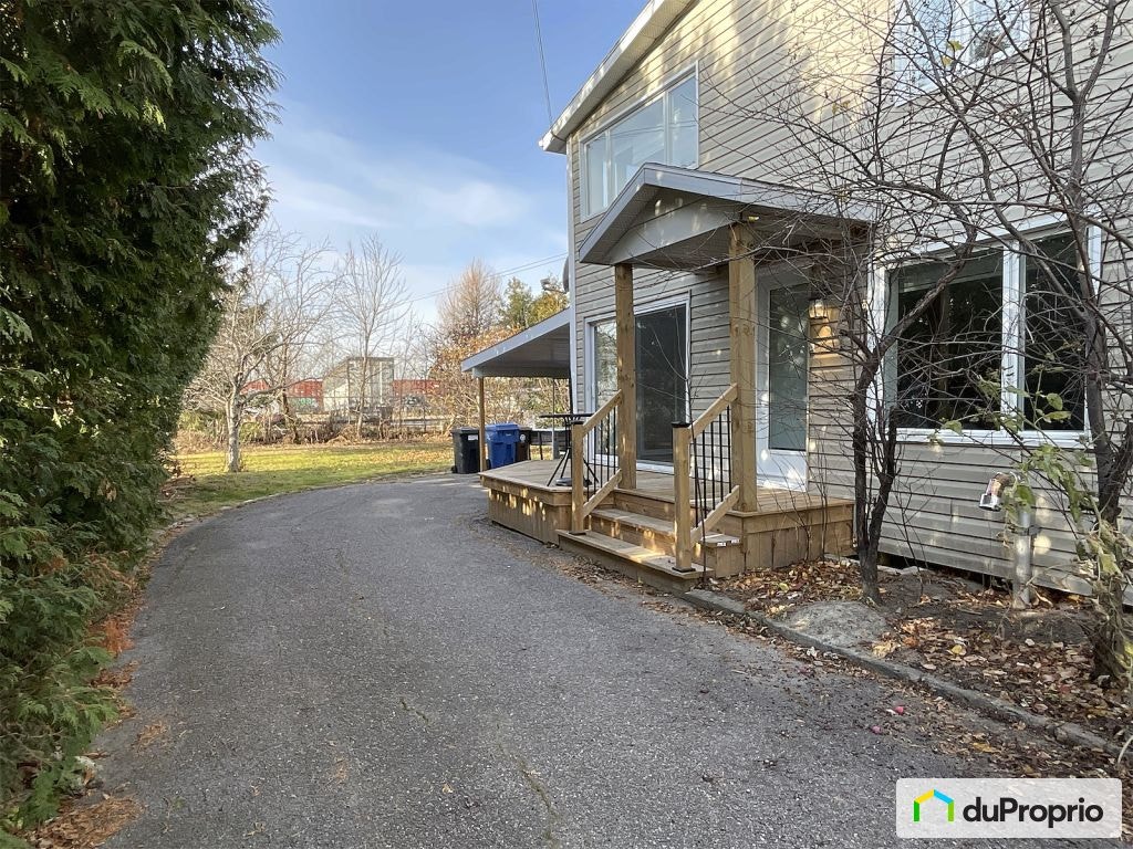 $239,999 - Duplex for sale in St-Felicien — photo 3