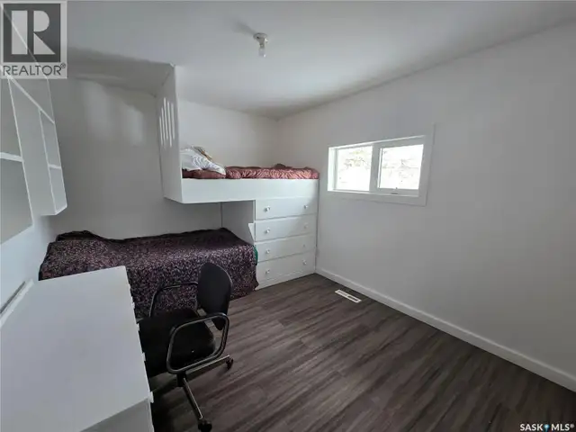 Olson Acreage Excelsior Rm No. 166, Saskatchewan in Houses for Sale in Swift Current - Image 13