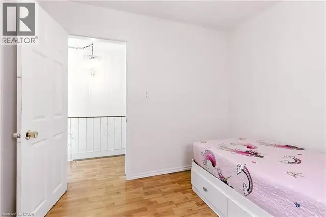 44 HOLTON Avenue N Hamilton, Ontario in Houses for Sale in Hamilton - Image 19
